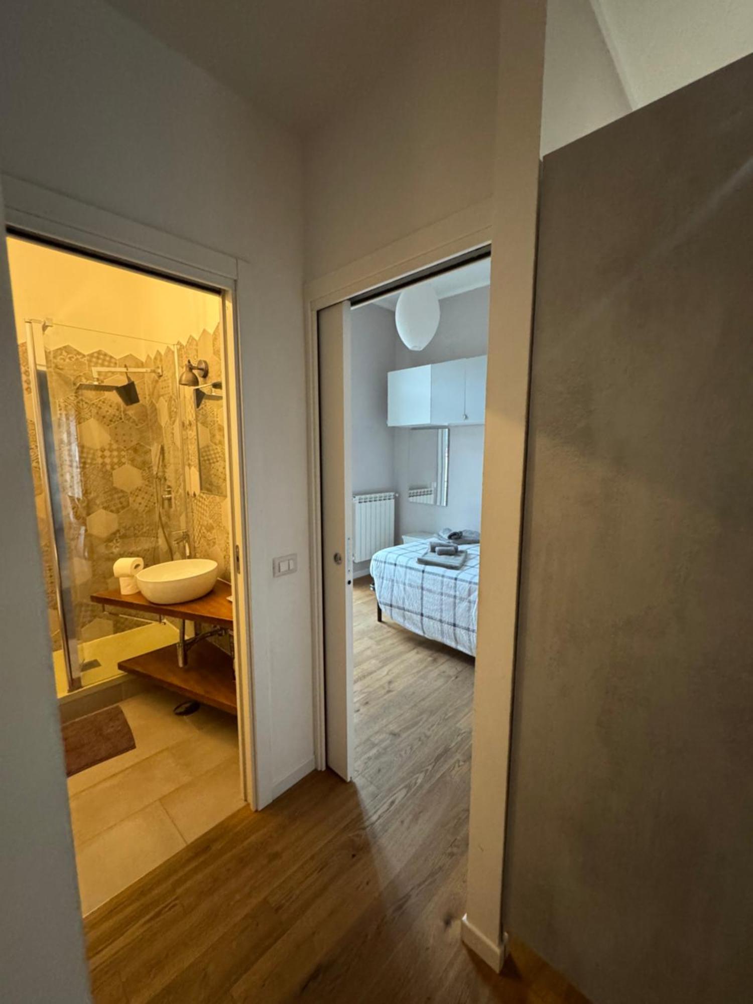 Central And Cosy Apartament Bologna Buitenkant foto