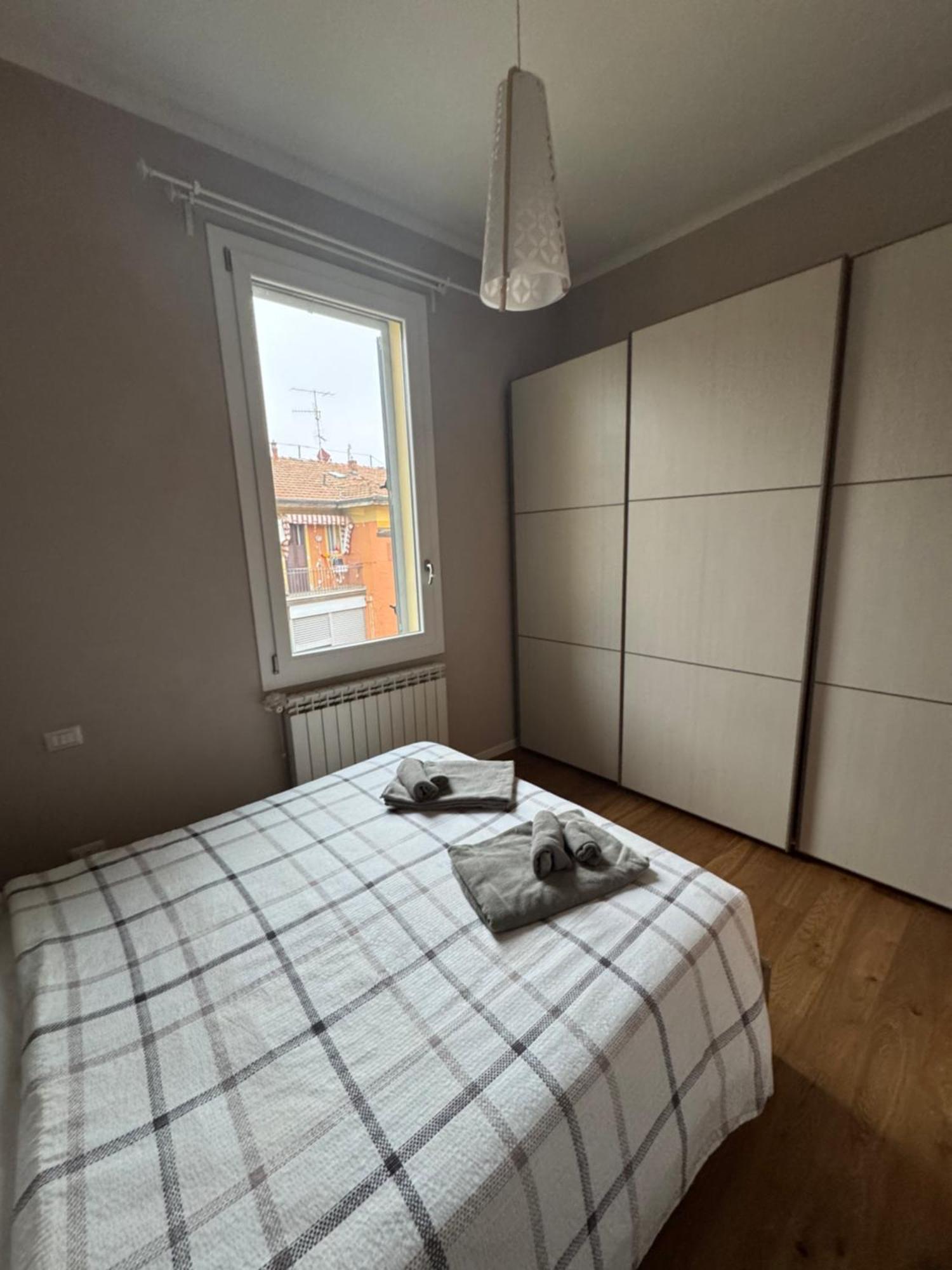Central And Cosy Apartament Bologna Buitenkant foto